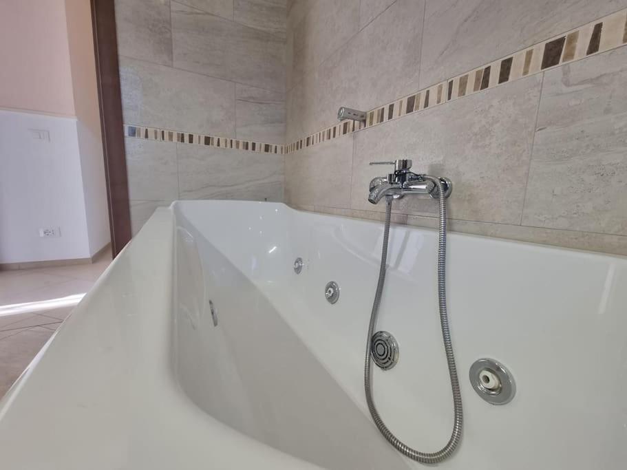 -5 Min From Bus Stop-Free Parking Roma Esterno foto